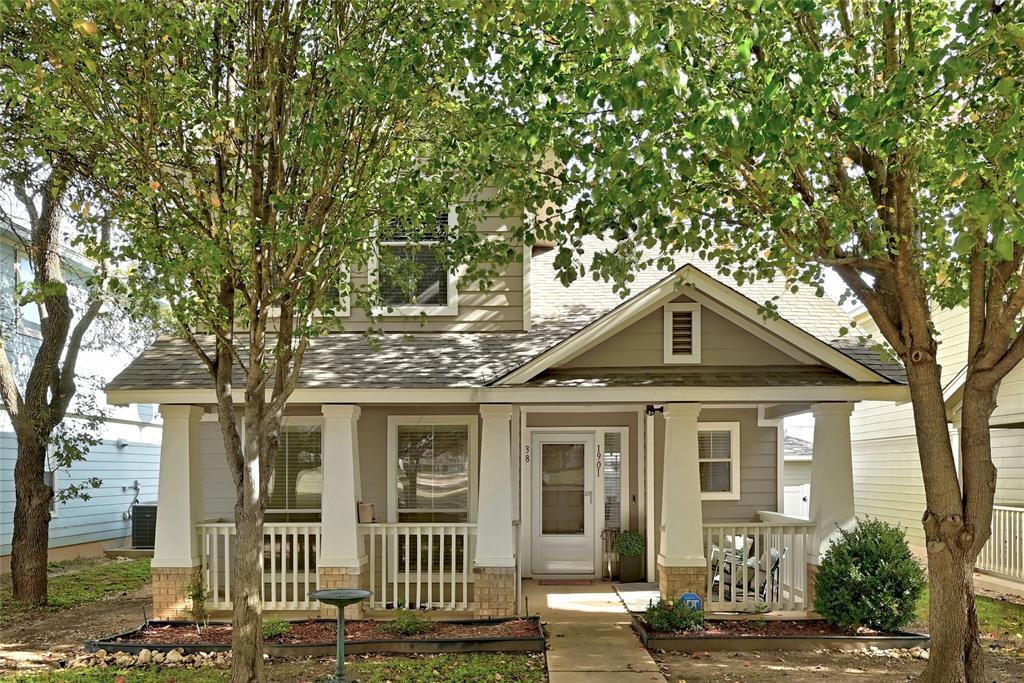 Foto principal - 1901 Clarksville Ln