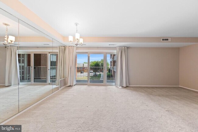 Building Photo - 5250 Valley Forge Dr