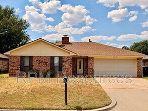 Building Photo - 105 N Eastgate Dr