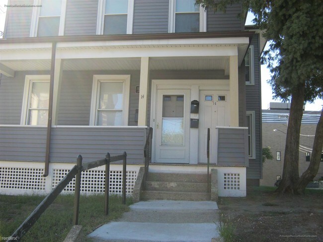 Building Photo - 14 Central Ave