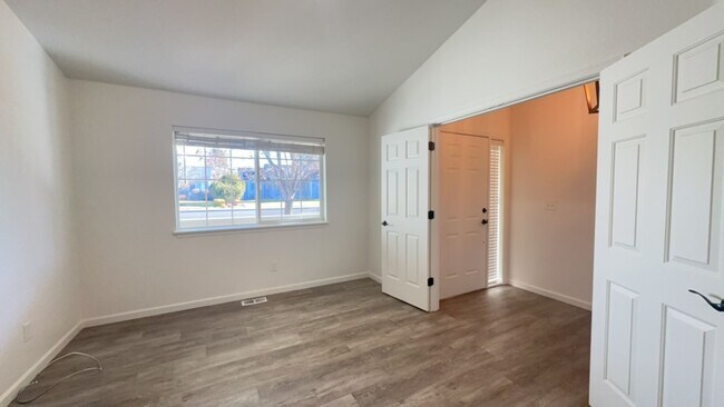 Foto del edificio - Charming 3 Bedroom / 2 Bathroom Home in NW Redmond