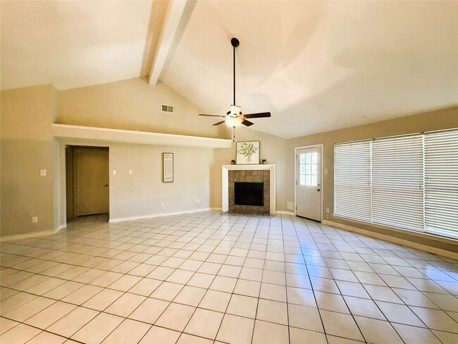 Building Photo - 4035 Lotus Dr