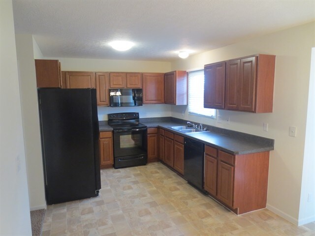Foto del edificio - 437 Hunters Ct