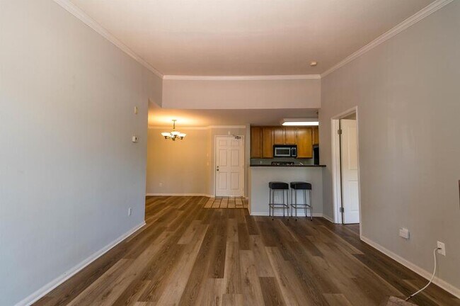 Building Photo - 7130 Shoreline Drive #1303