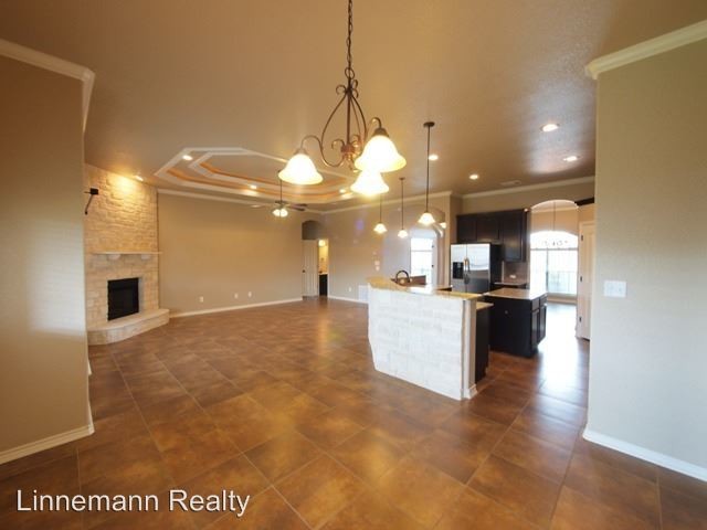 Building Photo - 4 br, 2.5 bath House - 2706 Traditions Drive