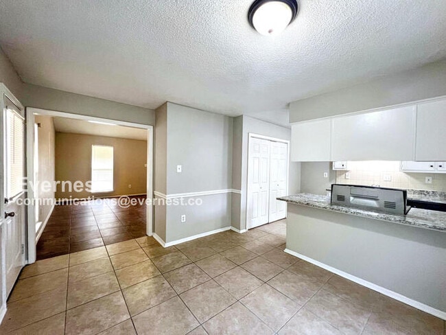 Foto del edificio - 3455 Lynnfield Cove