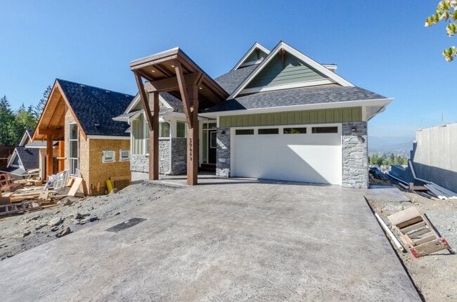 Building Photo - 50449 Kingston Dr