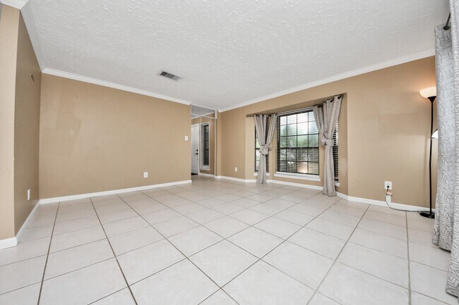 Foto del edificio - 3310 Little Farms Ct