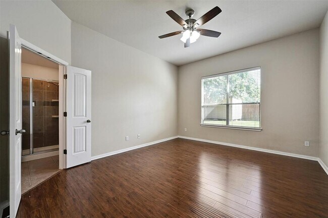 Foto del edificio - 10716 Desert Willow Loop