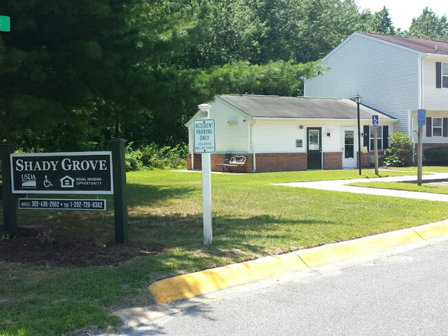 Building Photo - Shady Grove Apartments