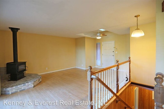 Building Photo - 6227 Westover Dr