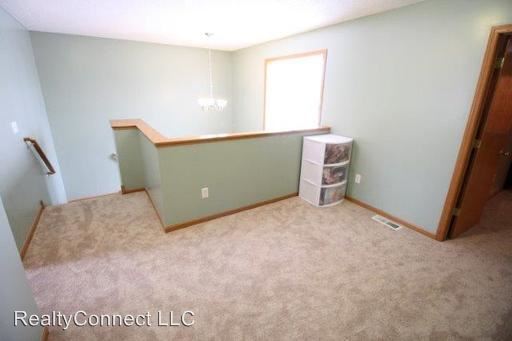 Building Photo - 1737 Wyndam Dr