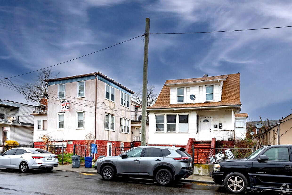 Primary Photo - 416-420 Beach 25th St