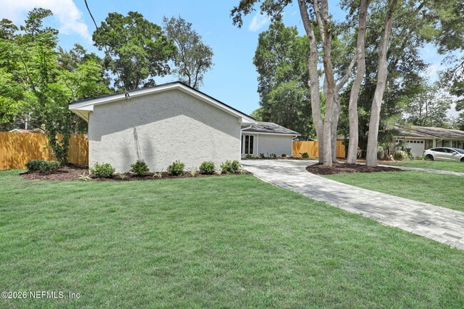 Building Photo - 12522 Macaw Dr