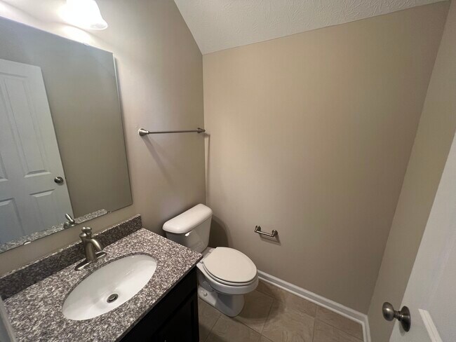 Building Photo - 2617 Manigault St
