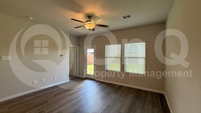 Building Photo - 529 Travine Dr