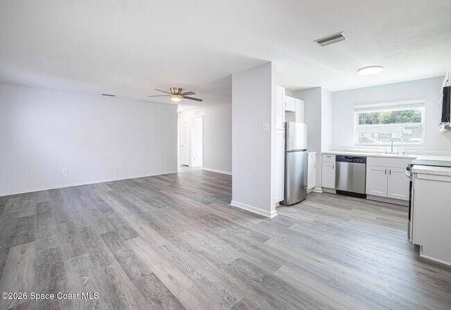 Foto del edificio - 3332 Elder St