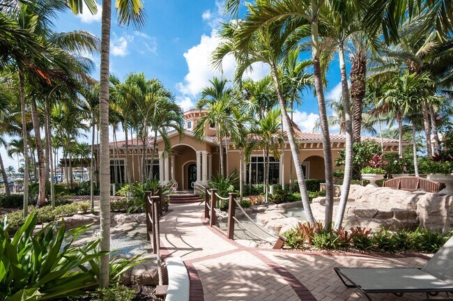 Foto del edificio - 6061 Silver King Blvd