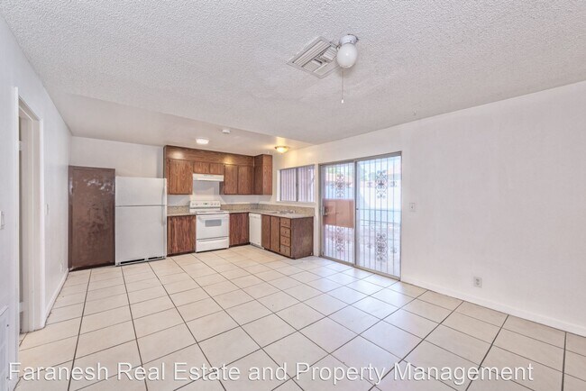 Foto del edificio - 3 br, 2.5 bath House - 2408 Paradise Village