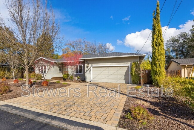 Building Photo - 235 Pleasant View Dr