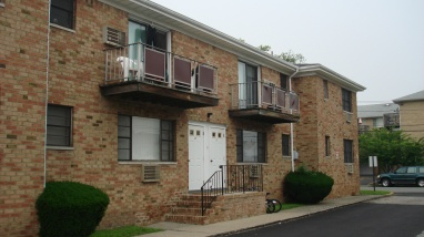 Building Photo - Lodi Court Apartments