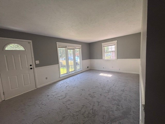 Building Photo - 814 Flicker Rd