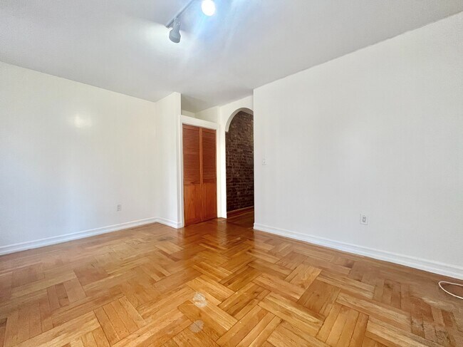 Foto del edificio - 610 W 150th St