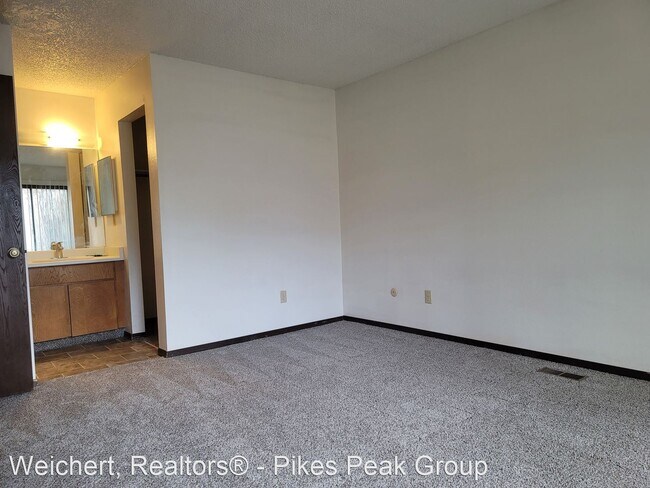 Building Photo - 2 br, 1 bath House - 760 San Bruno Place