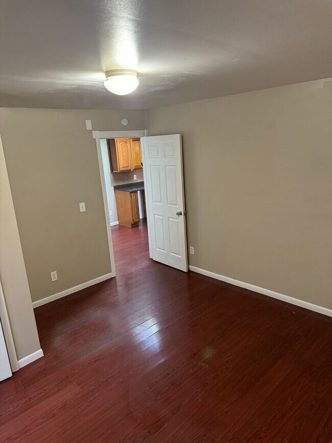 Foto del edificio - 2 Bedroom House - South Toledo
