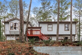 Building Photo - 249 Castleair Dr NE