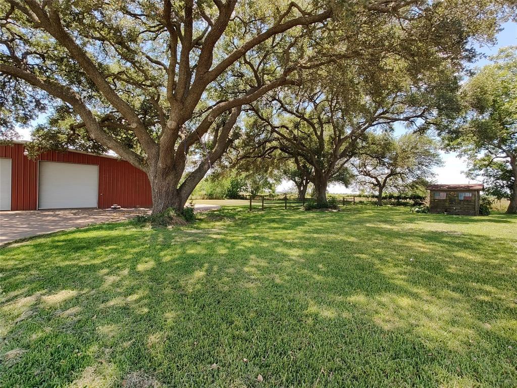 Primary Photo - 7502 Katy Hockley Rd