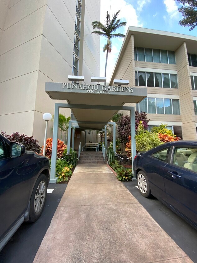 Primary Photo - 1550 Wilder Ave