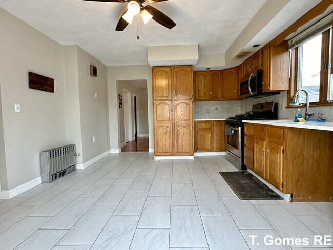 Foto del edificio - 347 Park Ave