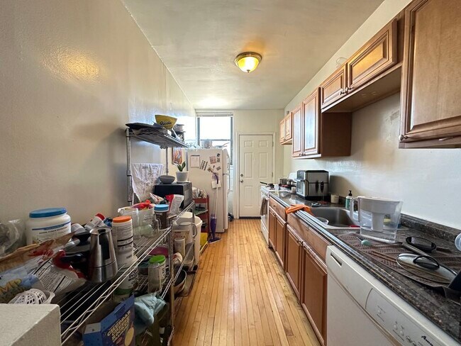Foto del edificio - 732 W Roscoe St