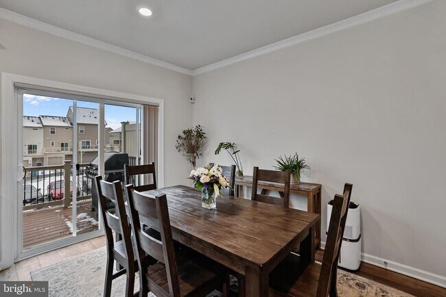 Foto del edificio - 865 Weald Way