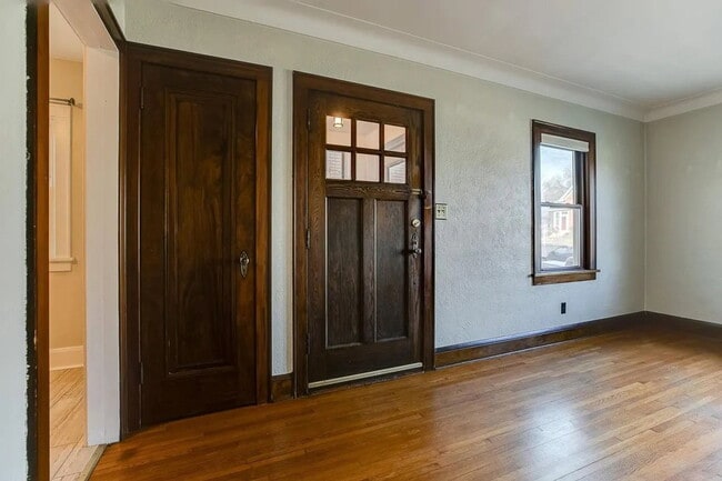 Foto del edificio - 1164 Randolph Ave