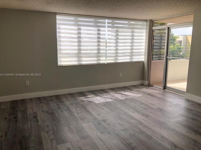 Building Photo - 6901 SW 147th Ave