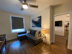 Building Photo - 155 W Santa Clara St