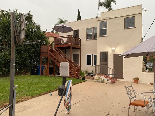 Building Photo - 1123 S Rimpau Blvd