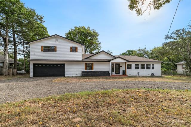 Building Photo - 2038 Avon Dr