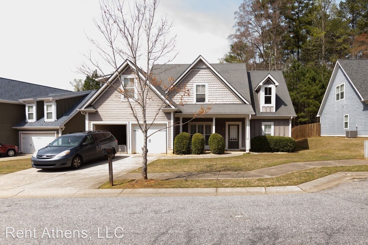 4 br, 2.5 bath House 557 Edgewood Dr. House Rental in Athens, GA
