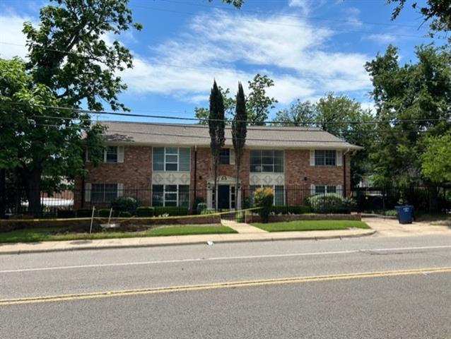 Building Photo - 5027 Cedar Springs Rd