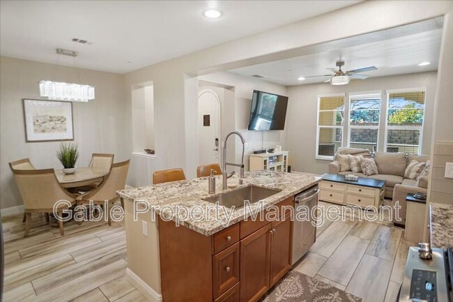 Building Photo - 28821 Camino De Cielo Dr