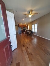 Building Photo - 2421 Ridge Top Dr