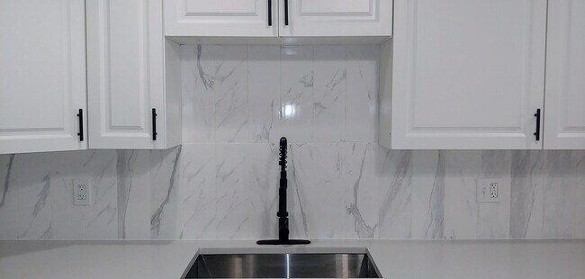 Foto del edificio - 13918 Folkestone Cir