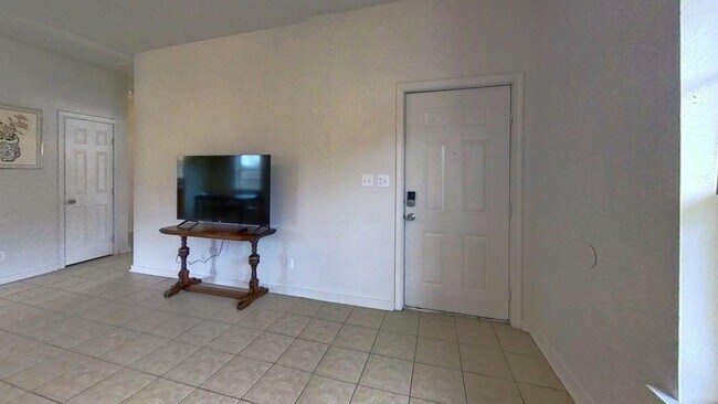 Foto del edificio - 615 1st St