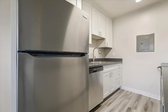 Foto del edificio - 3745 Miramar Way