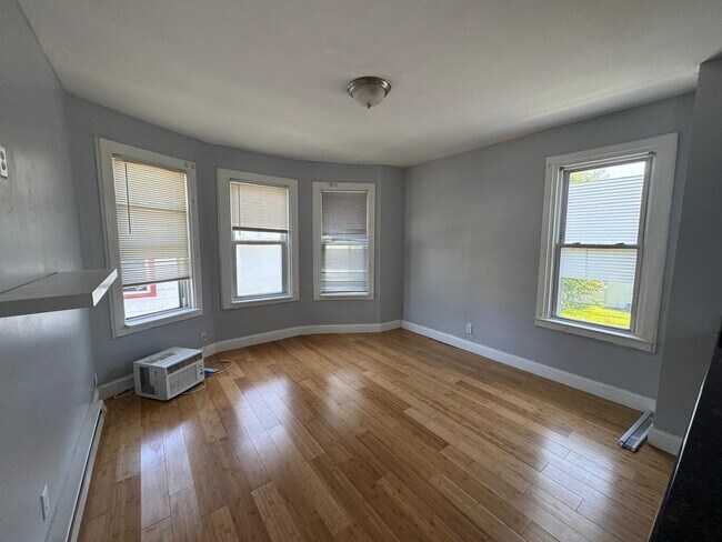 Foto del edificio - 928 Pitman Ave