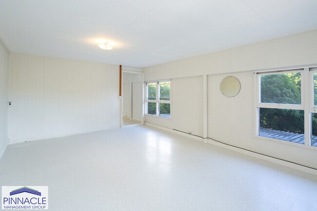 Building Photo - 2776 Laniloa Rd