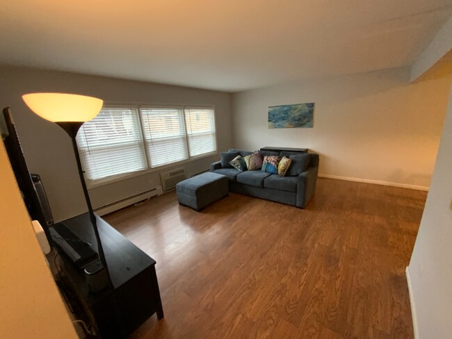 Foto del edificio - 1025 Randolph St